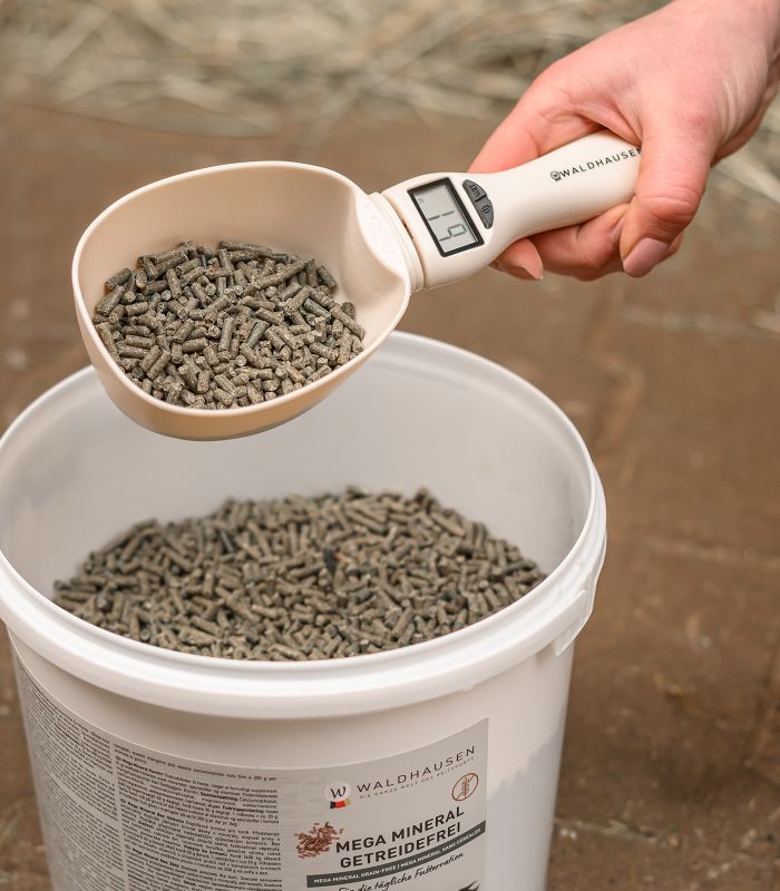 Digital Feeding Scoop