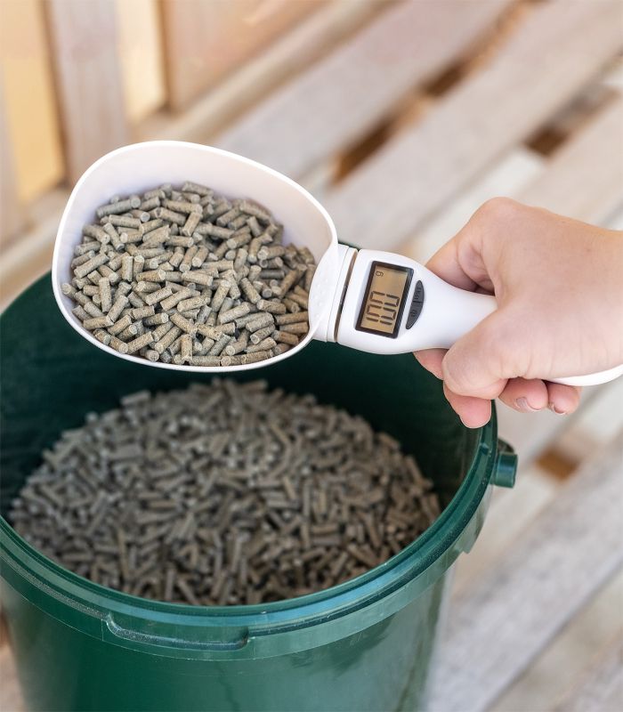 Digital Feeding Scoop